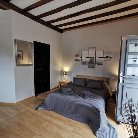 Le Petit Moulin Bed & Breakfast Faverelles Oda fotoğraf