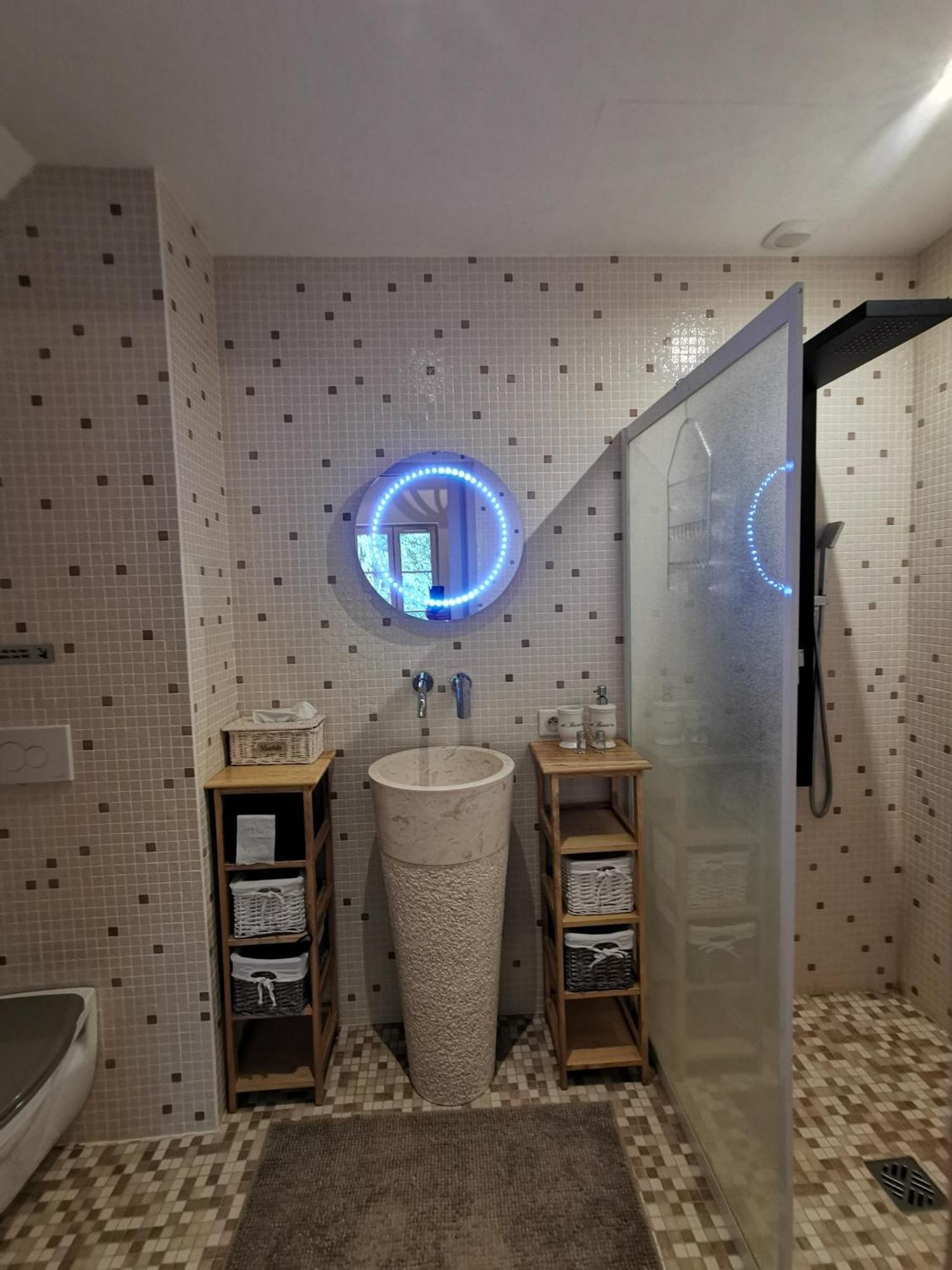 Le Petit Moulin Bed & Breakfast Faverelles Oda fotoğraf